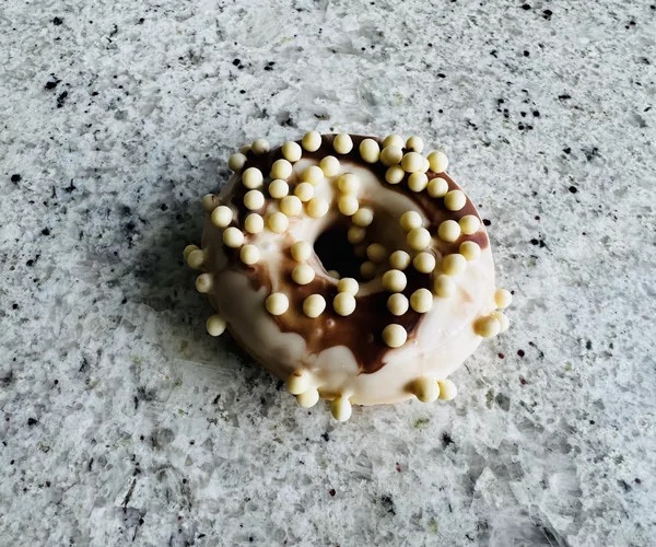 Donut CRISPY PEARLS